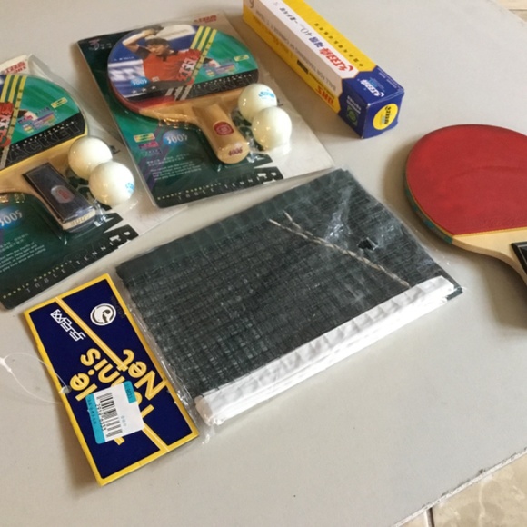 Table Tennis Paddles, Table net and Balls - Picture 2 of 3